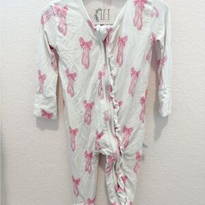 Pink Ballet Slipper Print Kids Pajamas